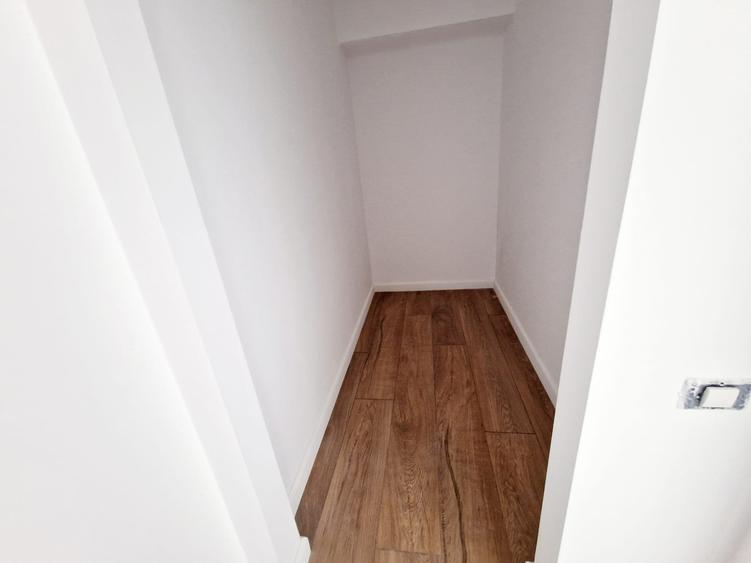 Penthouse cu 4 camere, 416mp  inclus terasa , la 200 m de rond Pipera - 12