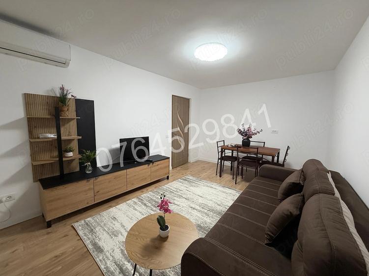 Apartament cu 2 camere decomandat în Barbu Văcărescu
