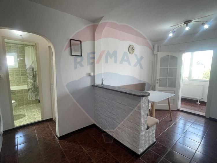 Apartament cu 2 camere decomandat în Decebal