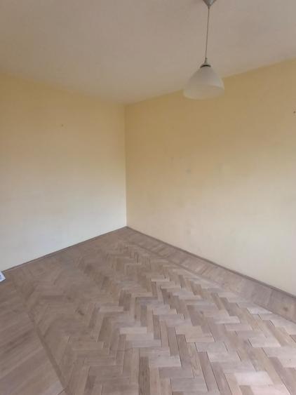Apartament cu 2 camere nedecomandat în Alecu Russo