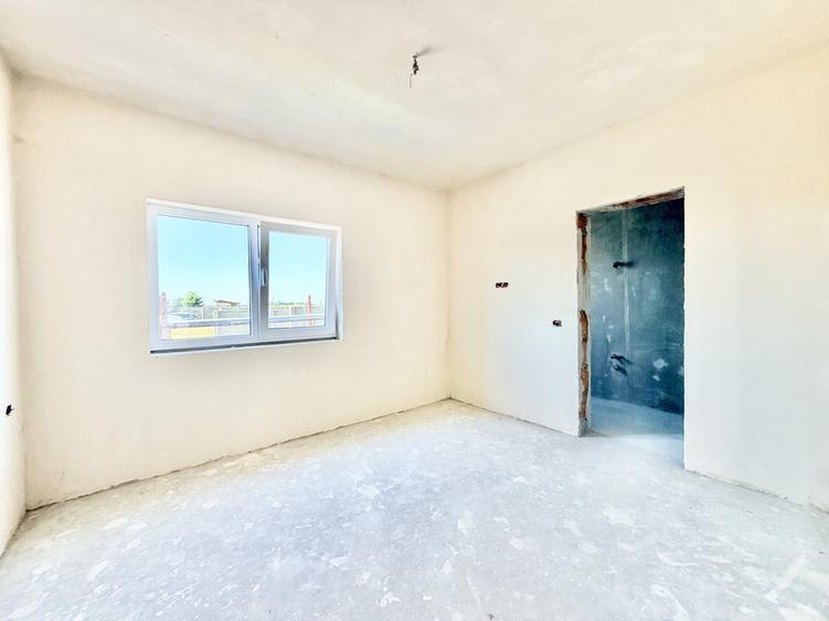 Duplex cu 3 camere cu Teren 334 Mp în Moșnița Nouă