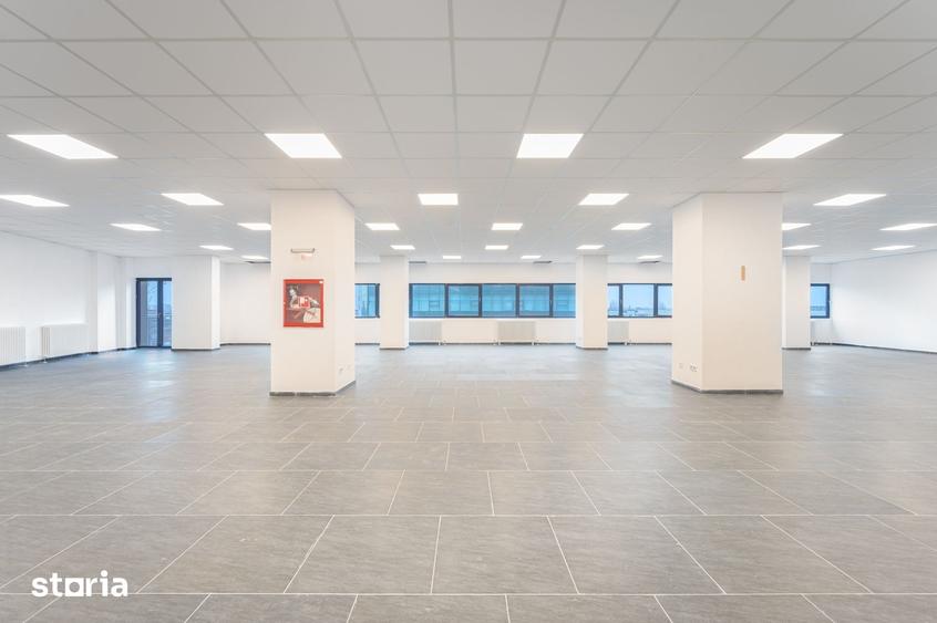 Spațiu comercial, de 250 mp, în Baicului
