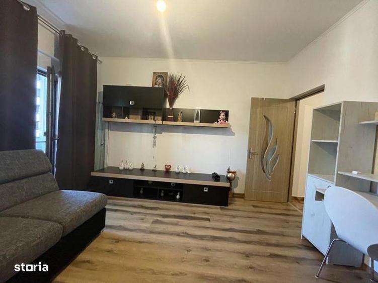 inchiriez apartament cu 2 camere + living - 8