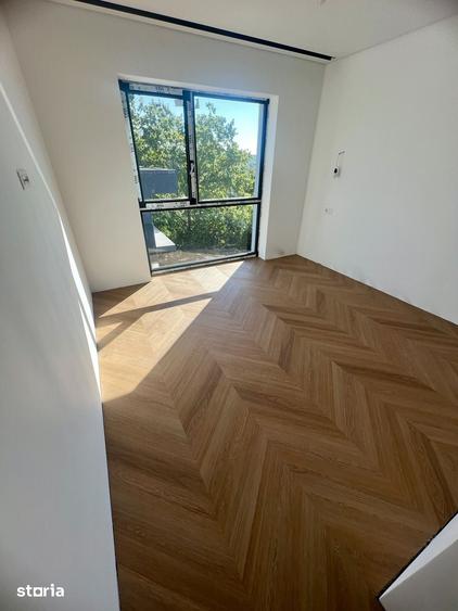 Casă cu 6 camere cu Teren 350 Mp în Copou