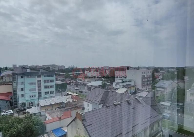 Apartament cu 3 camere decomandat în Eroii Revoluției