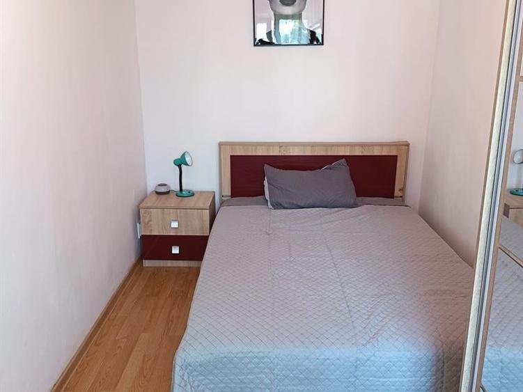 Apartament cu 2 camere semidecomandat, mobilat în Valea Rosie