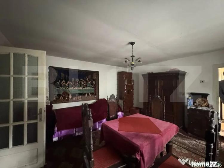 Casă cu 3 camere cu Teren 3340 Mp în Central