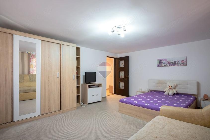 Apartament cu 3 camere decomandat în Turcheș