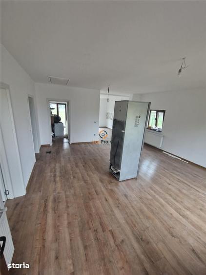 Casă cu 3 camere cu Teren 750 Mp în Chevereșu Mare