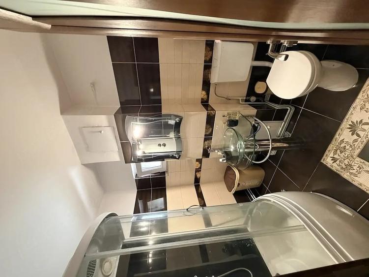 Apartament cu 3 camere decomandat în Ultracentral