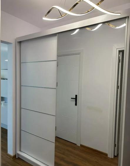 Apartament cu 3 camere decomandat, mobilat în Alexandru Obregia