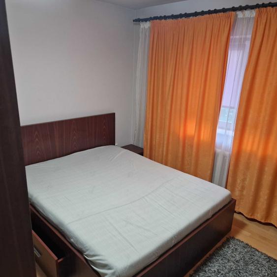 Apartament cu 2 camere decomandat în Exterior Vest