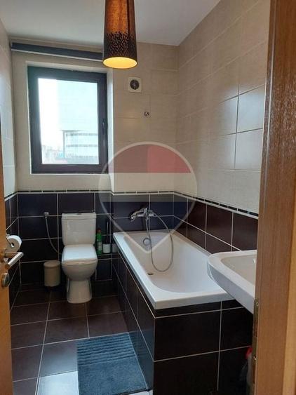 Apartament cu 3 camere decomandat în Kiseleff