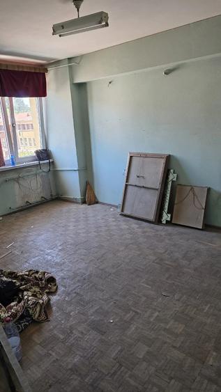 Apartament cu 2 camere semidecomandat în Ultracentral