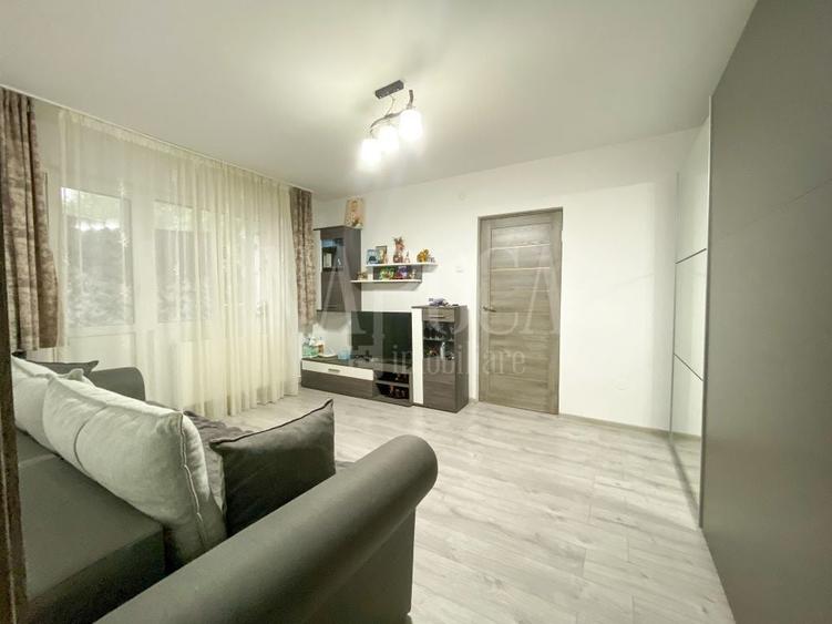 Apartament cu 3 camere semidecomandat în Mănăștur — fotografia 1