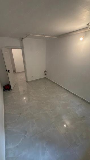 Apartament cu 2 camere decomandat în 1 Decembrie