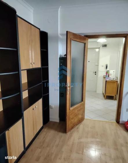 Apartament cu 2 camere semidecomandat în Crângași