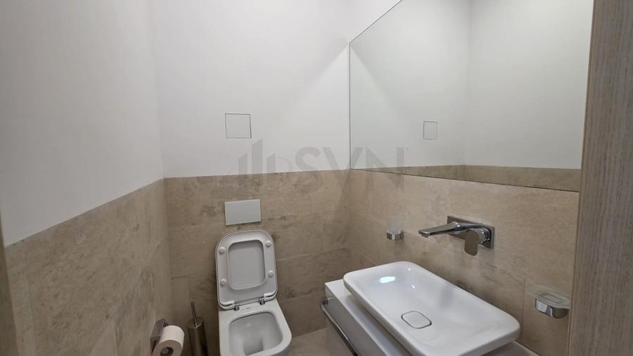 Apartament cu 3 camere semidecomandat în Grădina Icoanei