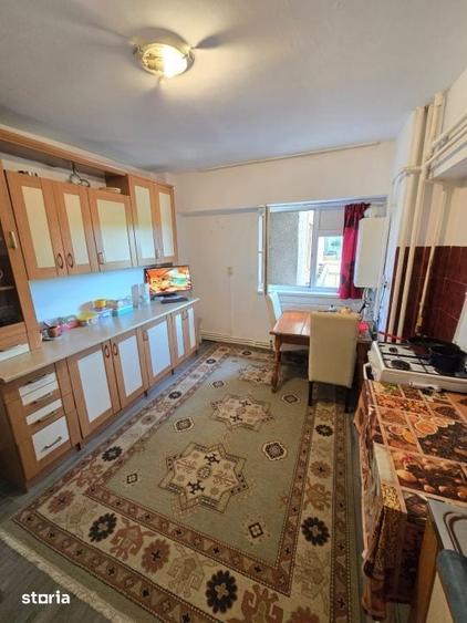 Apartament cu 3 camere decomandat în Unirii