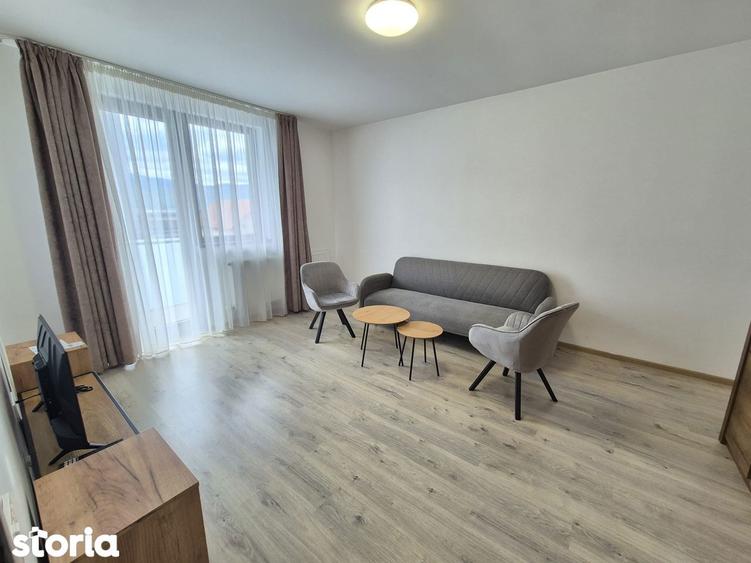 Apartament cu 2 camere, mobilat în Central