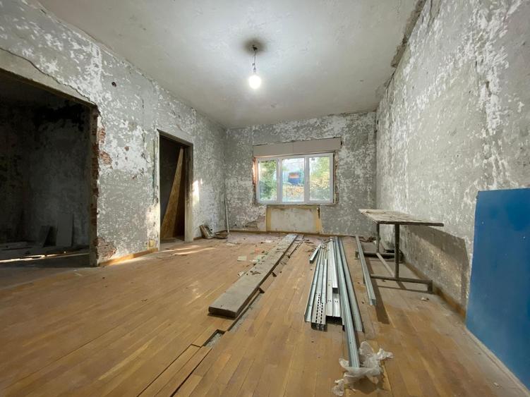 Apartament cu 3 camere decomandat în Calea Călărașilor