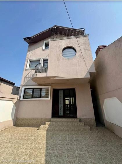 Casă cu Teren 142 Mp în Casa de Cultură