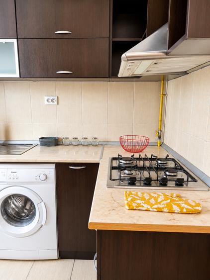 Apartament cu 3 camere, mobilat în Tătărași
