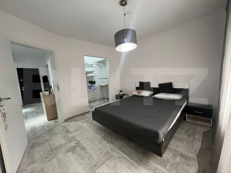 Apartament cu 2 camere semidecomandat, mobilat în Florești