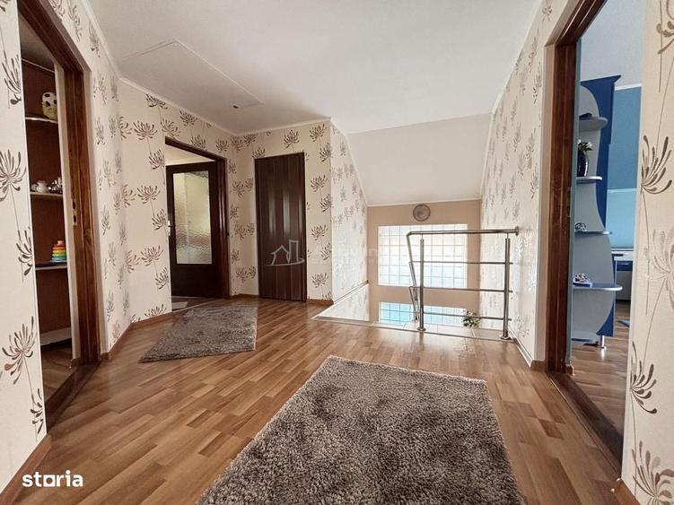 Casa - Vila - str. Piatra Craiului - 5