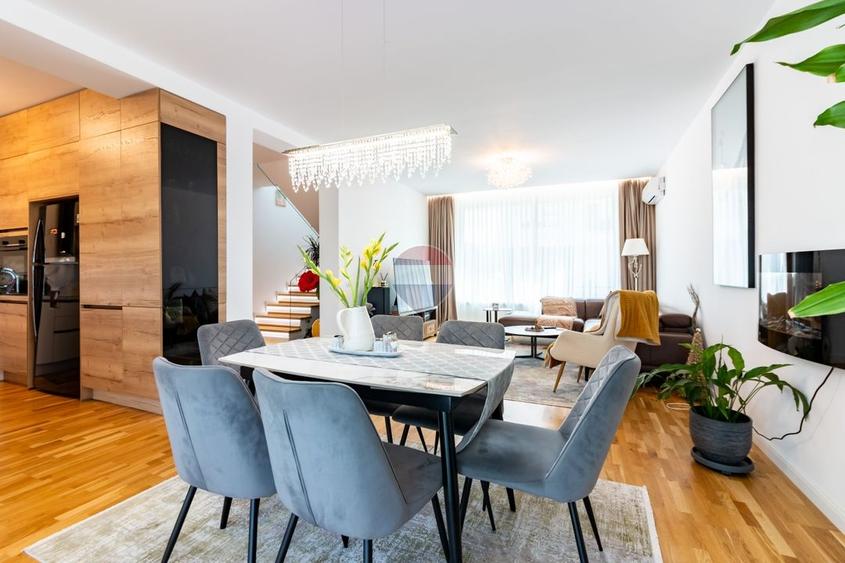 Casă individuală cu 5 camere cu Teren 452 Mp în Corbeanca