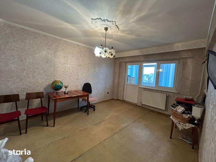 Apartament cu 3 camere în Barieră