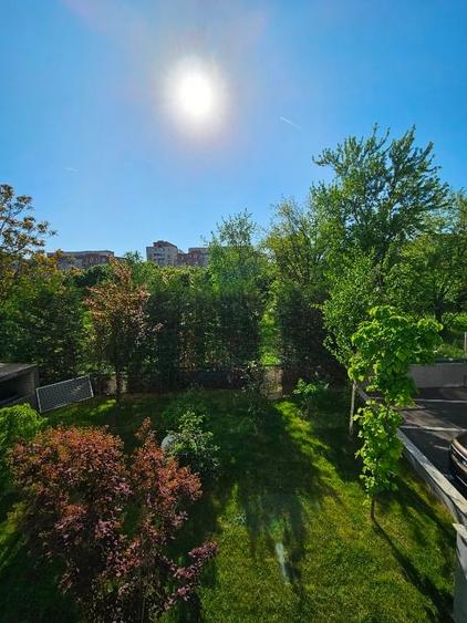 Apartament cu 3 camere decomandat în Tineretului