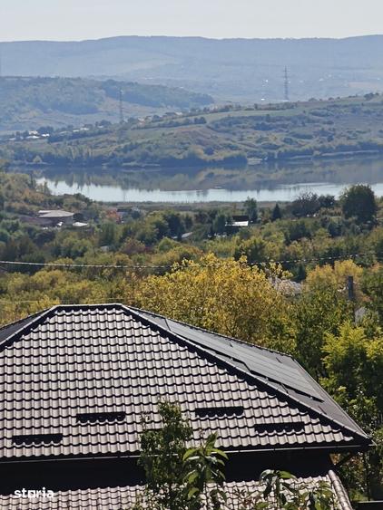 Casă cu 4 camere cu Teren 1027 Mp în Miroslava
