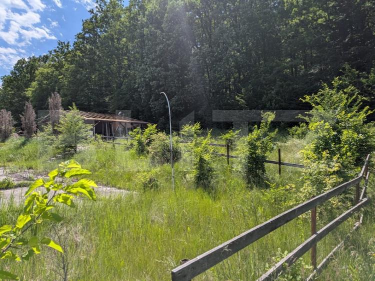 Teren de 957 mp, în Valea