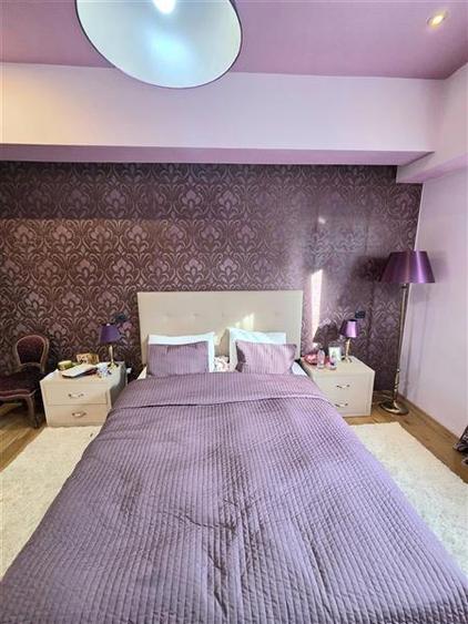 Apartament cu 3 camere semidecomandat, mobilat în Faleza Nord