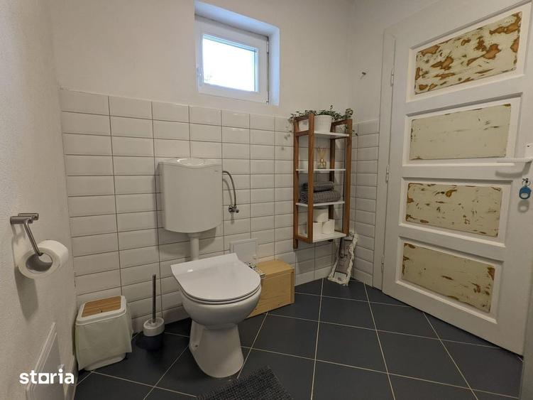 Casă cu 3 camere cu Teren 2987 Mp în Central