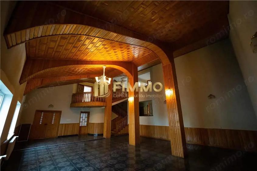 Casă cu Teren 1000 Mp în Obcini