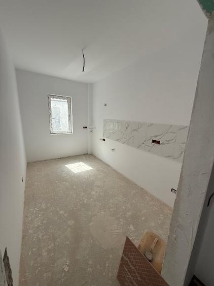 Apartament cu 3 camere decomandat în Giroc