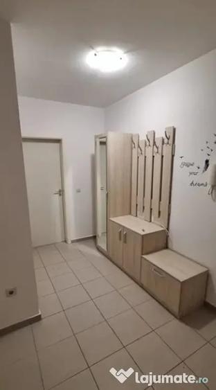 Apartament cu 2 camere decomandat în Avantgarden