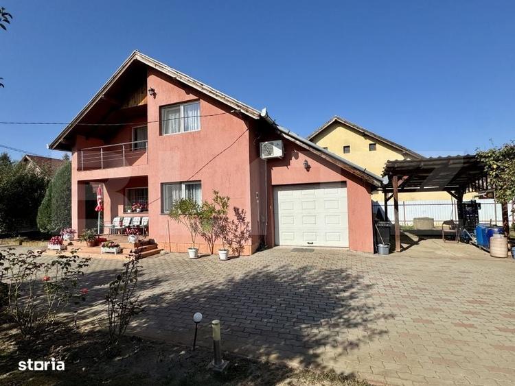 Casă cu 4 camere în Corunca