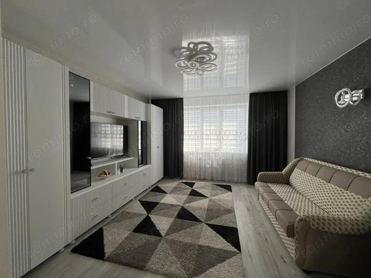 Apartament cu 2 camere decomandat în Triaj