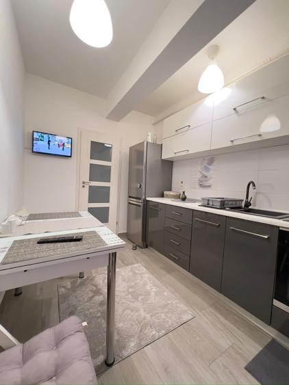 Apartament cu 2 camere decomandat în Metalurgiei