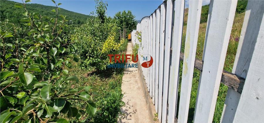 Teren Construcții intravilan de 582 mp, în Ampoița