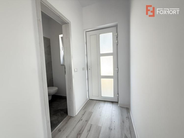 Duplex cu 4 camere cu Canalizare în Săcălaz
