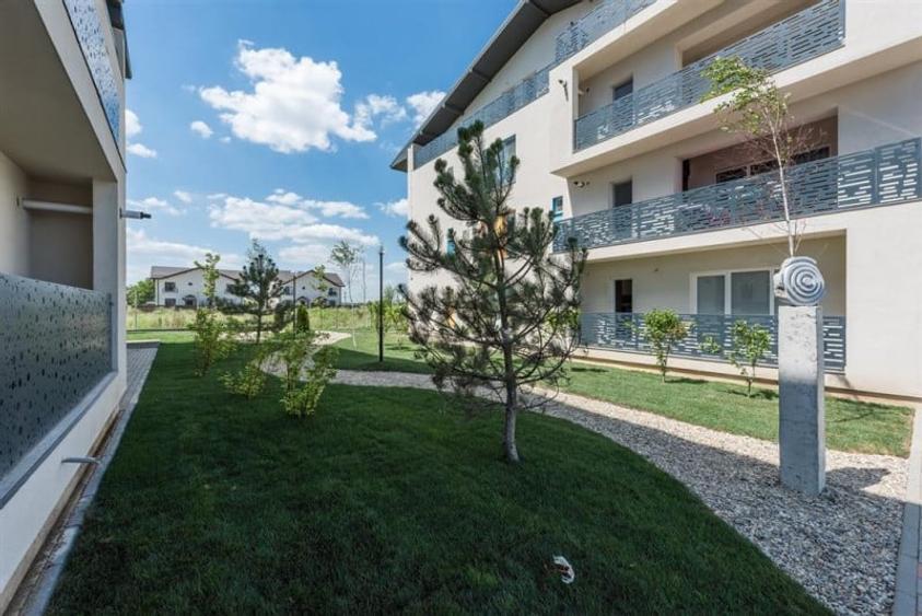 Apartament cu 2 camere decomandat, mobilat în Vest