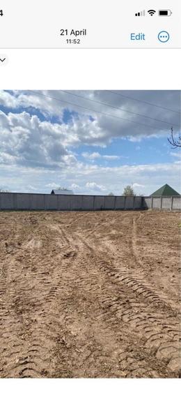 Casă cu 4 camere în Milcov