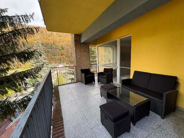 Apartament cu 2 camere decomandat, mobilat în Calea București