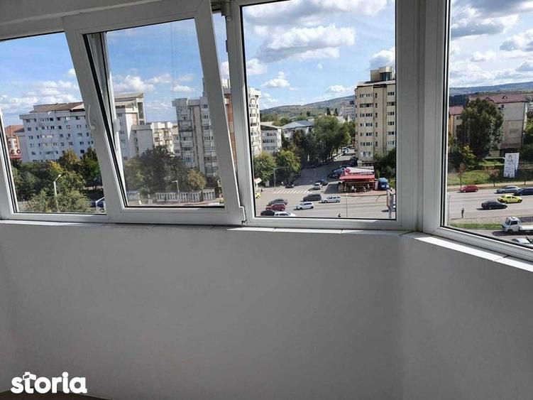 Garsonieră decomandată în Nicolina