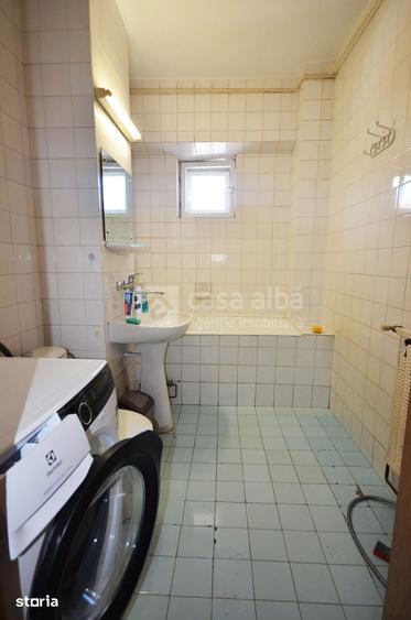 Apartament cu 4 camere decomandat în Gară