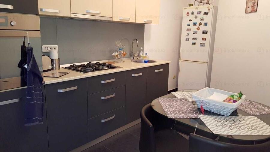 Apartament cu 2 camere decomandat în Central
